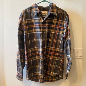 Weatherproof long sleeve flannel buttondown